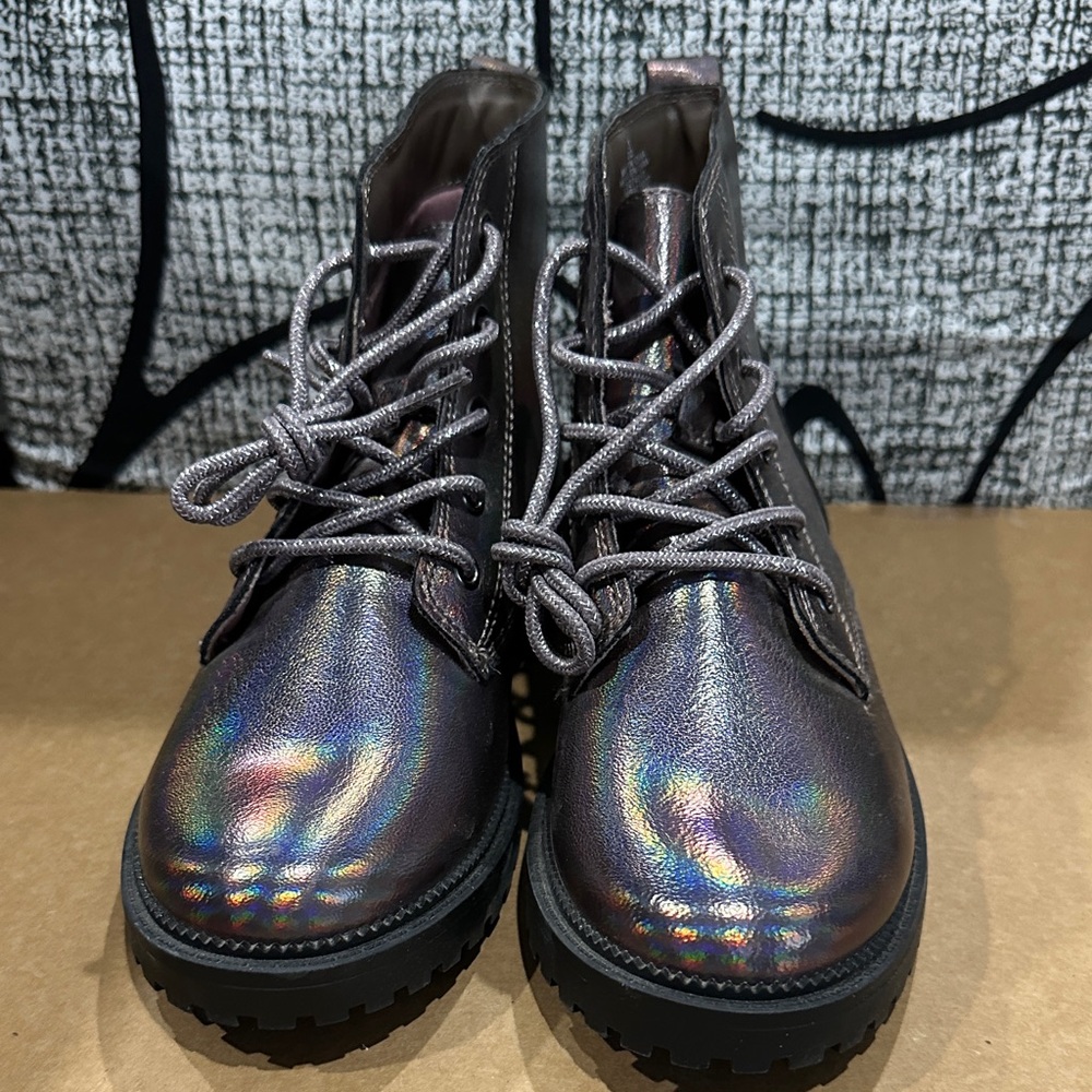 Old Navy Kids Iridescent Lace-Up Boots - Picture 2 of 6